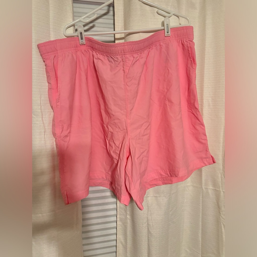 Columbia Shorts PLUS NWOT